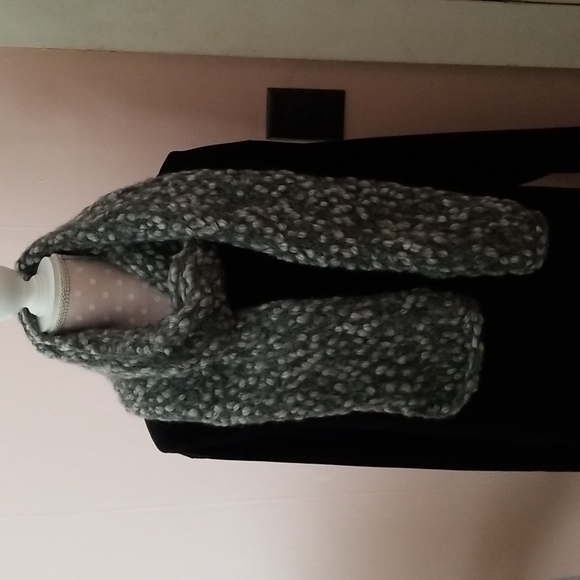 Hand knit unisex scarf - Picture 1 of 4